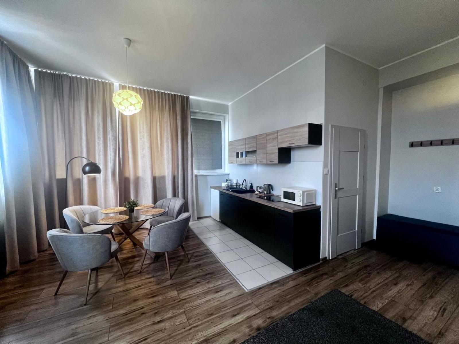 Apartamento Business Center Skierniewice Exterior foto